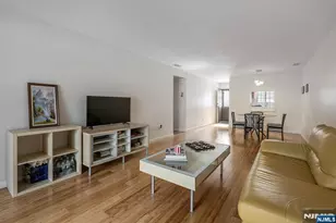 707 Thoreau Ct, Mahwah, NJ 07430 - Photo 5