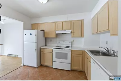 1111 River Road C6 #C6, Edgewater, NJ 07020 - Photo 5