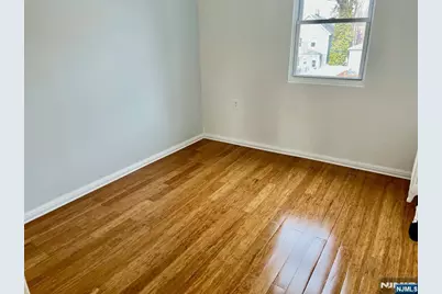 46 Webster Street 2nd Floor #2nd Floor, Ridgefield Park, NJ 07660 - Photo 5