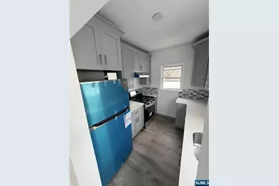 18 Colling Avenue, Rochelle Park Township, NJ 07662 - Photo 5