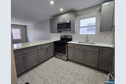 7-9 Hudson Street 1st #1ST, Newark, NJ 07103 - Photo 3