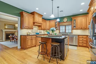 425 Rock Road, Glen Rock, NJ 07452 - Photo 13