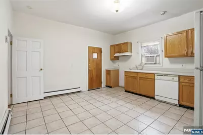 209 Hamilton Street, Harrison, NJ 07029 - Photo 9