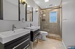 178 Undercliff Ave, Edgewater, NJ 07020 - Photo 17