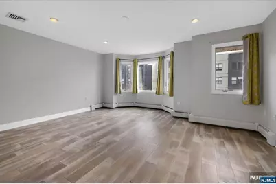 178 Undercliff Avenue, Edgewater, NJ 07020 - Photo 15