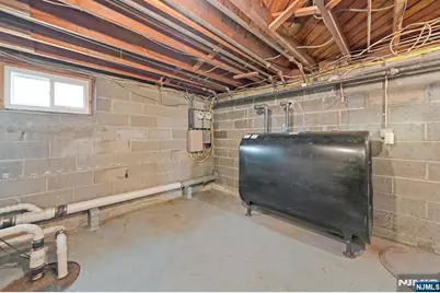 712 Meyer Avenue, Lyndhurst Township, NJ 07071 - Photo 27