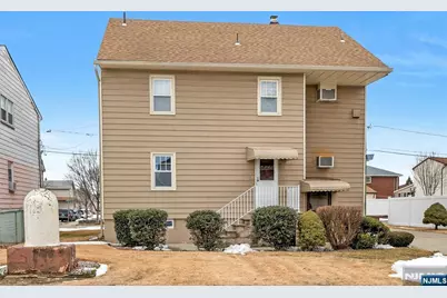 712 Meyer Avenue, Lyndhurst Township, NJ 07071 - Photo 33