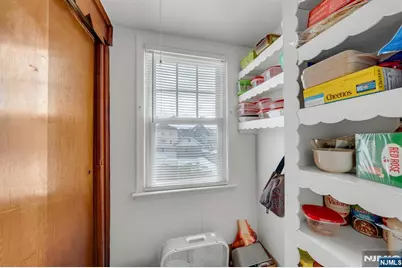 712 Meyer Avenue, Lyndhurst Township, NJ 07071 - Photo 19