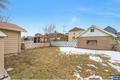 712 Meyer Avenue, Lyndhurst Township, NJ 07071 - Photo 31