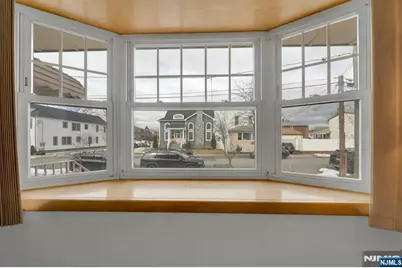 712 Meyer Avenue, Lyndhurst Township, NJ 07071 - Photo 3