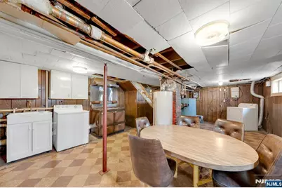 712 Meyer Avenue, Lyndhurst Township, NJ 07071 - Photo 23