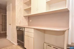 411 10th Street 1, Palisades Park, NJ 07650 - Photo 21