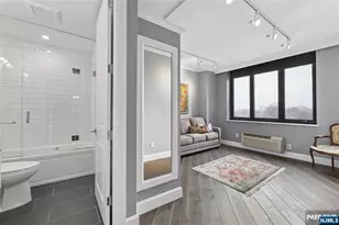 100 Carlyle Dr 9Es, Cliffside Park, NJ 07010 - Photo 33