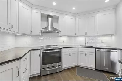 100 Carlyle Drive 9Es #9ES, Cliffside Park, NJ 07010 - Photo 17