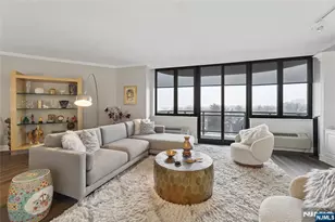 100 Carlyle Dr 9Es, Cliffside Park, NJ 07010 - Photo 9