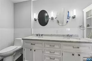 100 Carlyle Dr 9Es, Cliffside Park, NJ 07010 - Photo 29