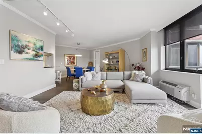 100 Carlyle Drive 9Es #9ES, Cliffside Park, NJ 07010 - Photo 3