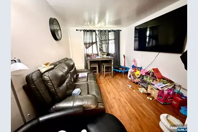 18 President Street, East Newark, NJ 07029 - Photo 3