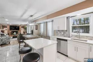 29 Woodside Dr, Rockaway Township, NJ 07866 - Photo 15