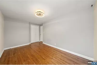 44 Knickerbocker Road, Cresskill, NJ 07626 - Photo 17