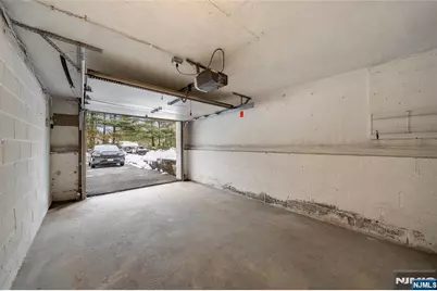 44 Knickerbocker Road, Cresskill, NJ 07626 - Photo 23