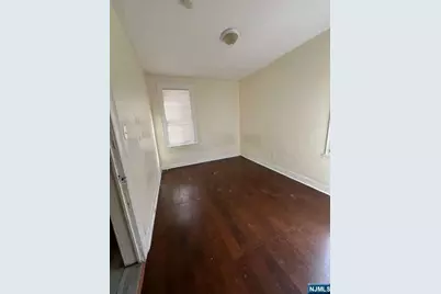 94 Cedar Avenue, Newark, NJ 07106 - Photo 13