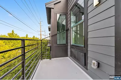 315 Railroad Avenue 204 #204, East Rutherford, NJ 07073 - Photo 21