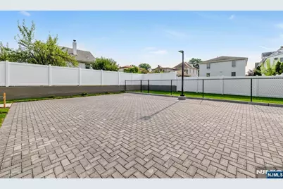 315 Railroad Avenue 204 #204, East Rutherford, NJ 07073 - Photo 23