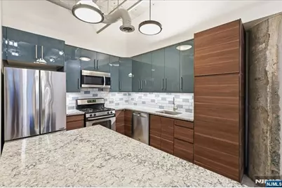 140 Bay Street 2D #2D, Jersey City, NJ 07302 - Photo 7