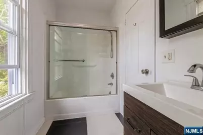 92 Highwood Avenue, Tenafly, NJ 07670 - Photo 39