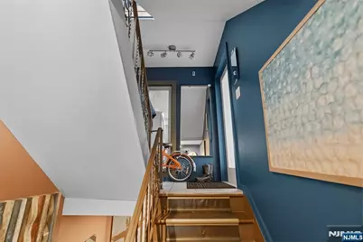 82 Garfield Avenue, Jersey City, NJ 07305 - Photo 37