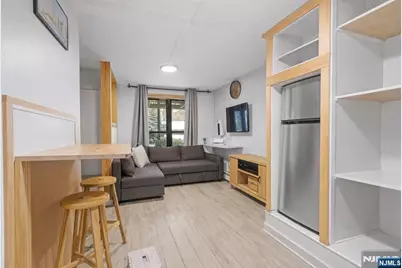 82 Garfield Avenue, Jersey City, NJ 07305 - Photo 45