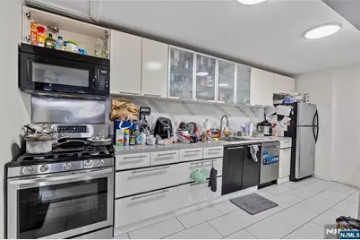 82 Garfield Avenue, Jersey City, NJ 07305 - Photo 17