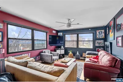 82 Garfield Avenue, Jersey City, NJ 07305 - Photo 5