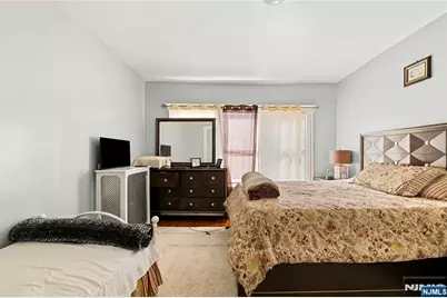 218 Elmwood Avenue, East Orange, NJ 07018 - Photo 23