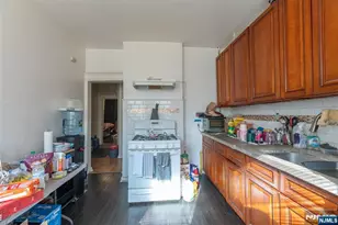 208 19th St, East Orange, NJ 07017 - Photo 5