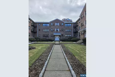 218 Prospect Avenue 3B #3B, Hackensack, NJ 07601 - Photo 1
