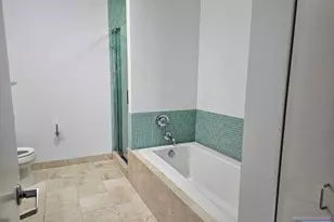 807 Hudson Park, Edgewater, NJ 07020 - Photo 13