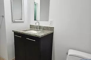 807 Hudson Park, Edgewater, NJ 07020 - Photo 5