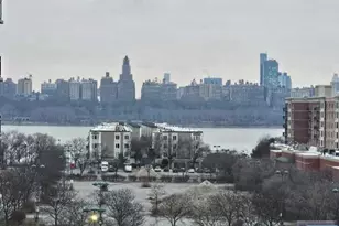 807 Hudson Park, Edgewater, NJ 07020 - Photo 25