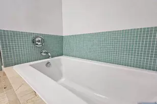 807 Hudson Park, Edgewater, NJ 07020 - Photo 15