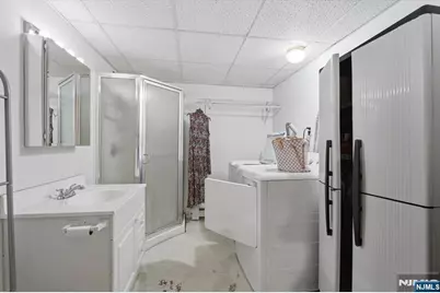 179 Fern Avenue, Lyndhurst Township, NJ 07071 - Photo 19