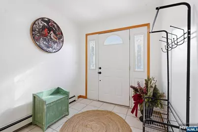 179 Fern Avenue, Lyndhurst Township, NJ 07071 - Photo 3