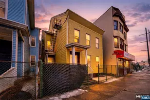 610 Main, Paterson, NJ 07503 - Photo 3