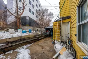 610 Main, Paterson, NJ 07503 - Photo 23