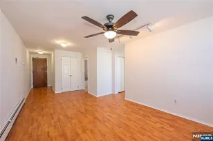 787 Summit Ave 11, Jersey City, NJ 07307 - Photo 9