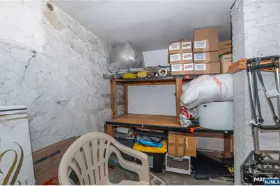 787 Summit Avenue 11 #11, Jersey City, NJ 07307 - Photo 25