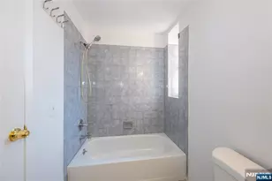 787 Summit Ave 11, Jersey City, NJ 07307 - Photo 11