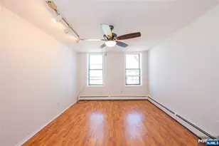 787 Summit Ave 11, Jersey City, NJ 07307 - Photo 3
