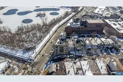 787 Summit Avenue 11 #11, Jersey City, NJ 07307 - Photo 23